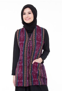 30 Model Outerwear Muslimah Yang Paling Trend Terbaru Tahun Ini 30 Model Outerwear Muslimah Yang Paling Trend Terbaru Tahun Ini