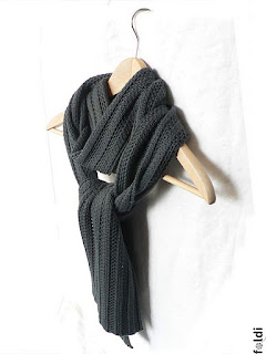 machine knitted passap ribbed scarf