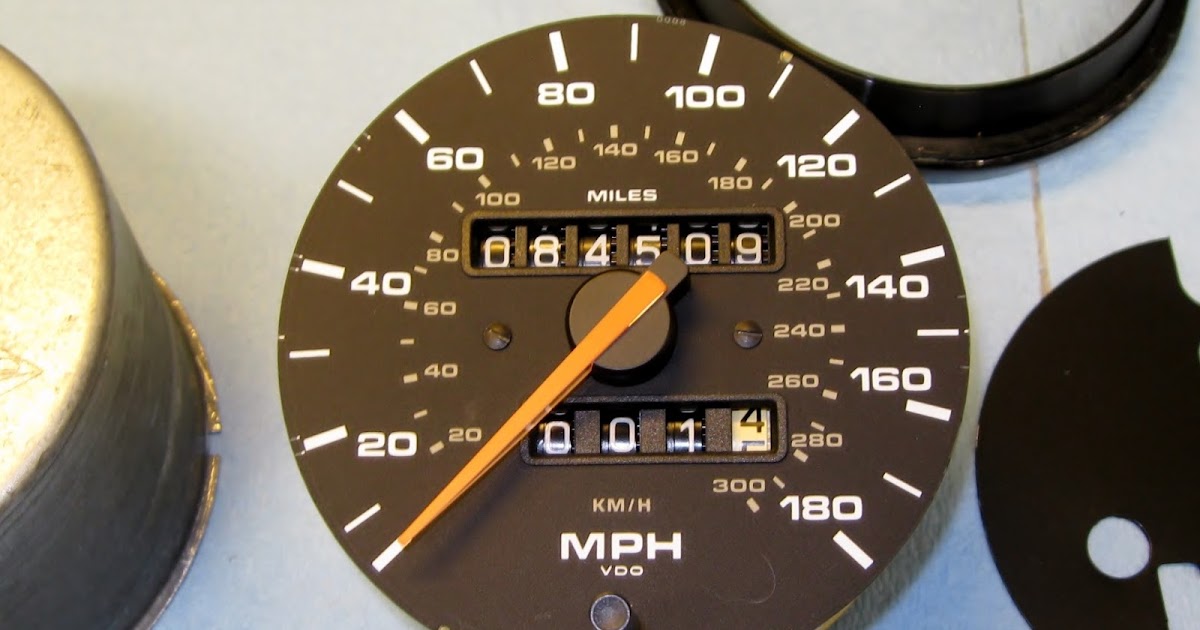 SAAB JOURNAL PORSCHE 964 SPEEDOMETER RECONDITIONING