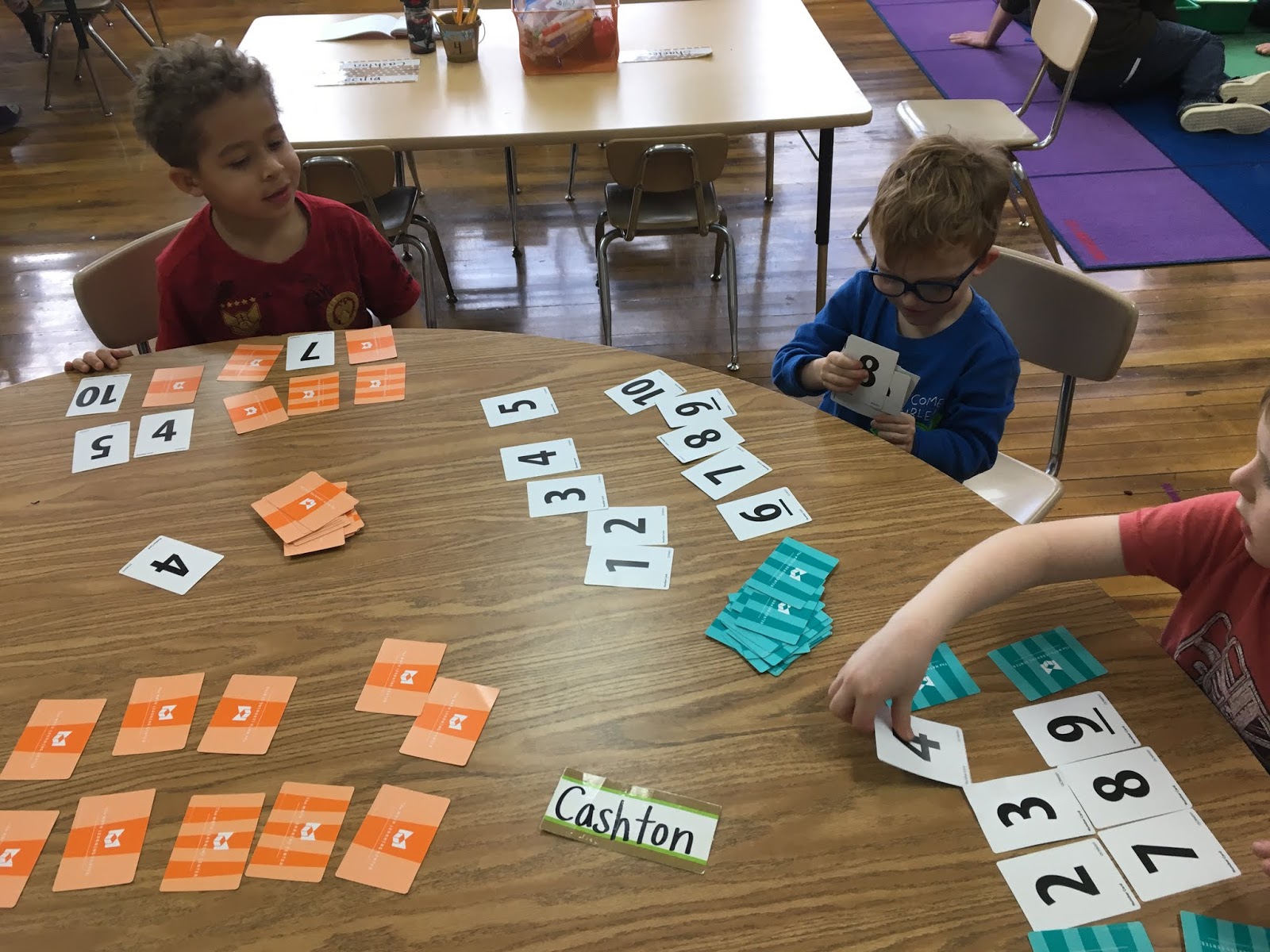 Ms. Woods' Kindergarten Class Garbage A math game to play at home
