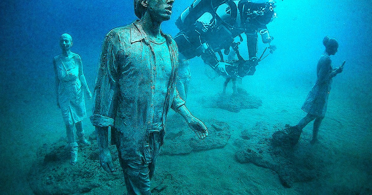 UNDERWATER CITY SHICHENG IN CHINA