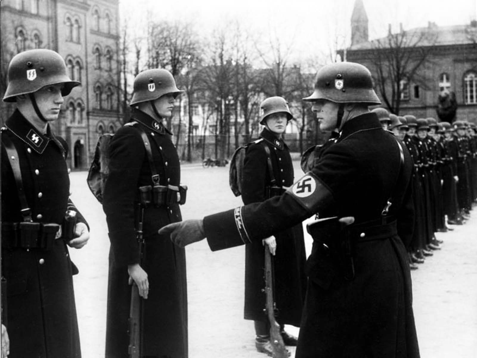 Men of Leibstandarte ‘Adolf Hitler’ at the Lichterfelde barracks in Berlin, Germany, November 22, 1938.