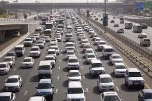  Gulf news, Dubai Traffic Police, General Mohammed Saif Al Zafeen, Patrols, Spotted, Woman, Vehicle, Speeding, Al Khawaneej Road.