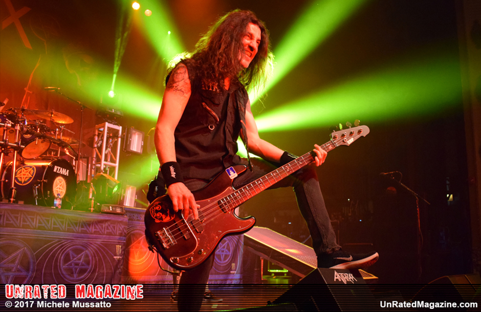 Anthrax: Interview with Frank Bello from Arvest Midland Theatre (2017)