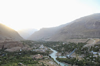 Tajikistan, Pamir, Yazgand, chaikhana, topchan, © L. Gigout, 2012