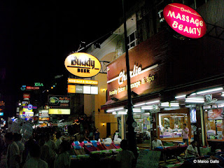 KHAO SAN ROAD, BANGKOK. TAILANDIA