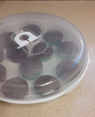 Picture of chocolate muffins inside a Poundland cup cake carrier