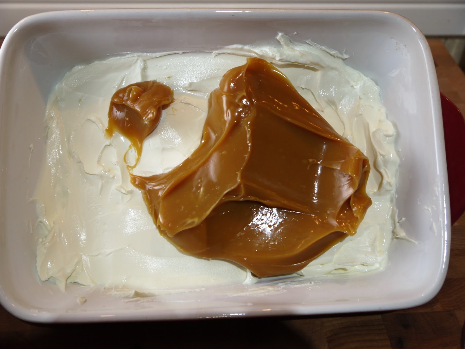 Clockwatching Tart Skor Apple Dip