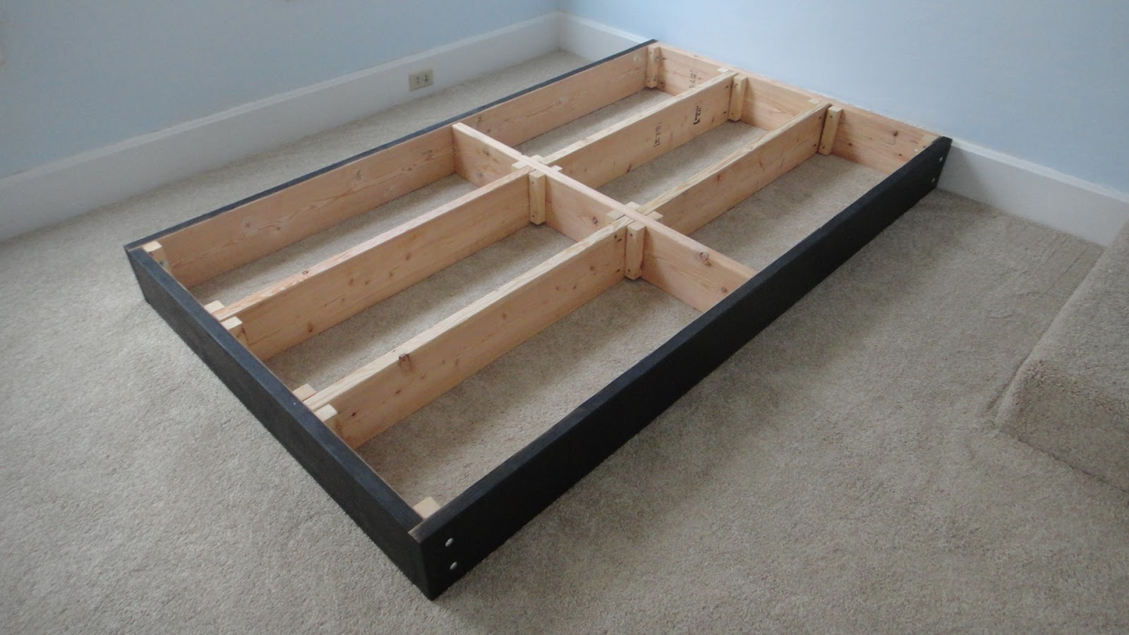 The Tinkers Workshop: Two More Steps Forward On The Platform Bed Project
