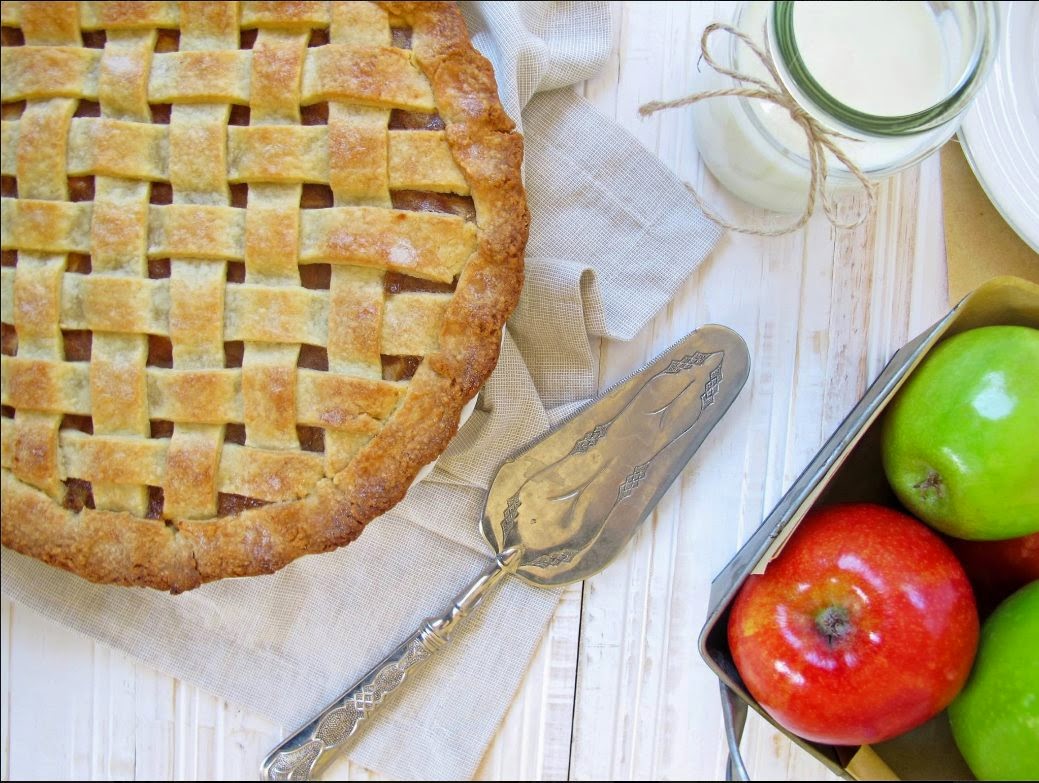 Spark Naturals Blog Apple Pie with Essential Oils