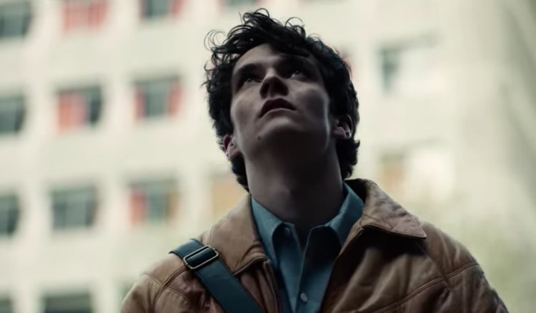Daftar Artis Pemeran Film Black Mirror: Bandersnatch Daftar Artis Pemeran Film Black Mirror: Bandersnatch