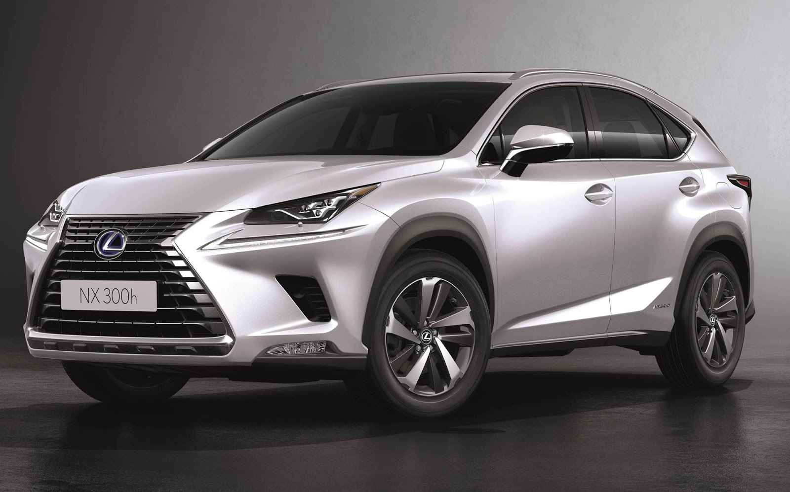 Lexus NX 300h chega ao Brasil: preços partem de R$ 261 mil