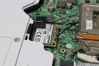 AzureWaveの無線LAN&Bluetoothコンボカード