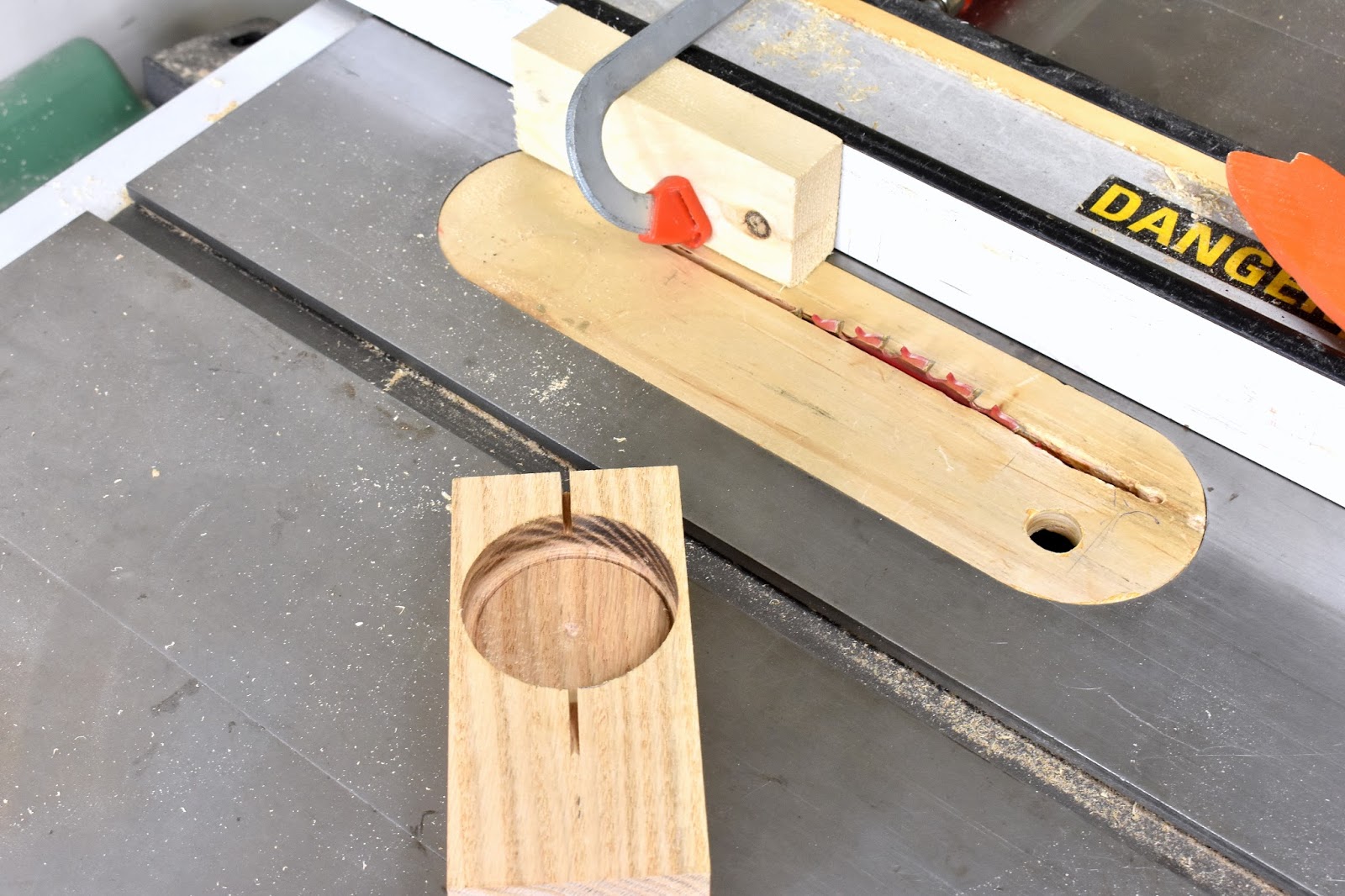 Jax Design Table saw fence and blade micro adjustment jig