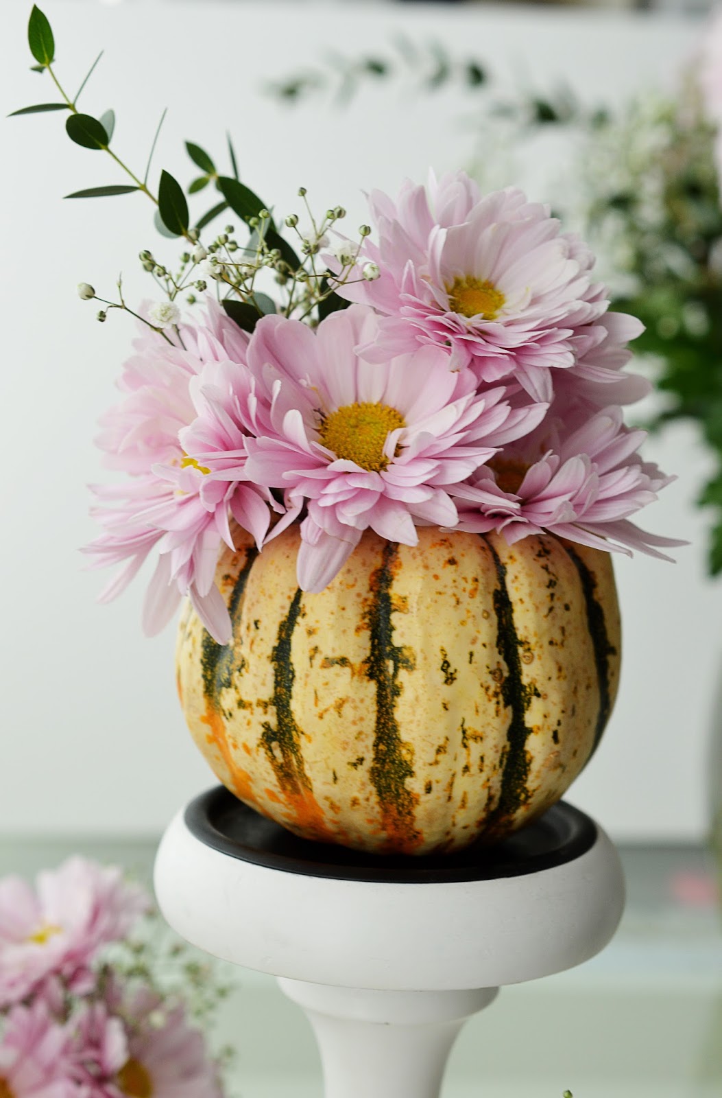 Late Autumn Glory DIY PUMPKIN VASES Motte