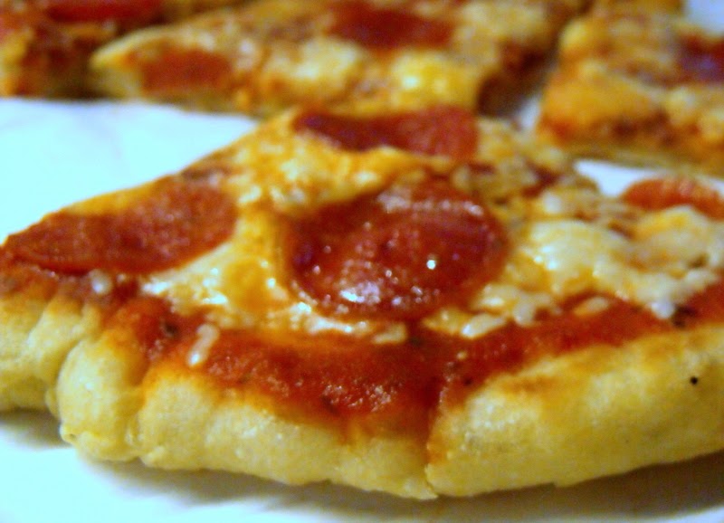 Cruising Comforts Nooven skillet pizza