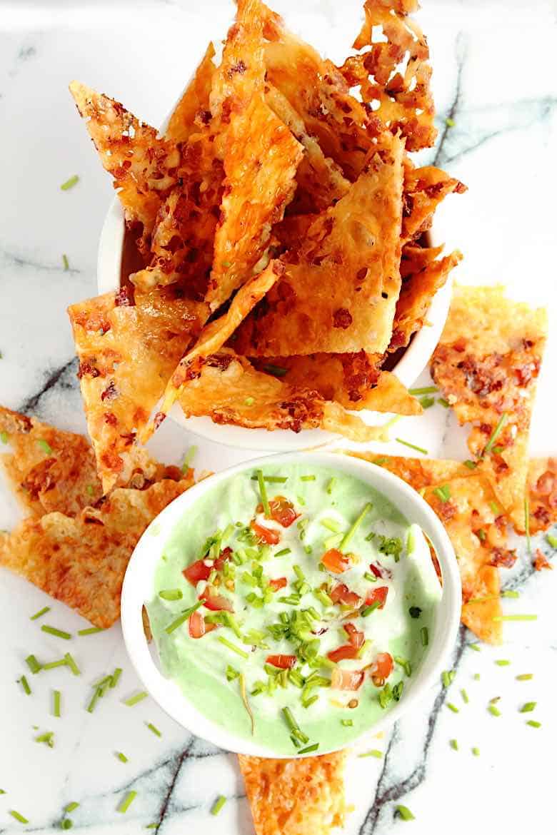 keto cheese bacon nachos