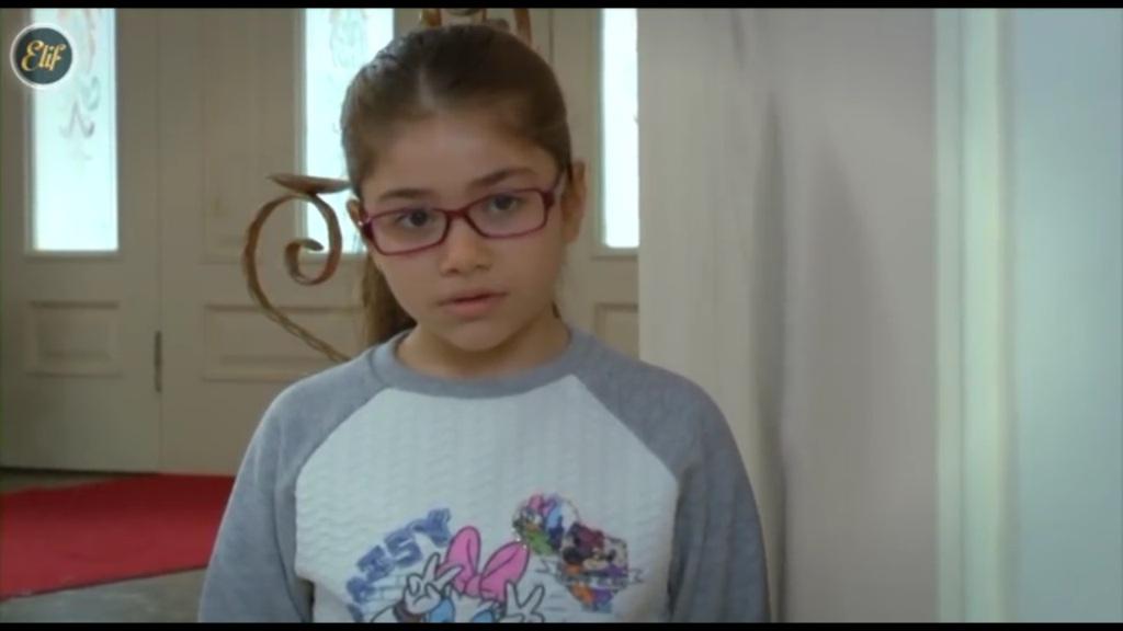 Elif odcinek 321: Tugce dowiaduje się, że Elif to jej siostra! [Streszczenie + Zdjęcia]