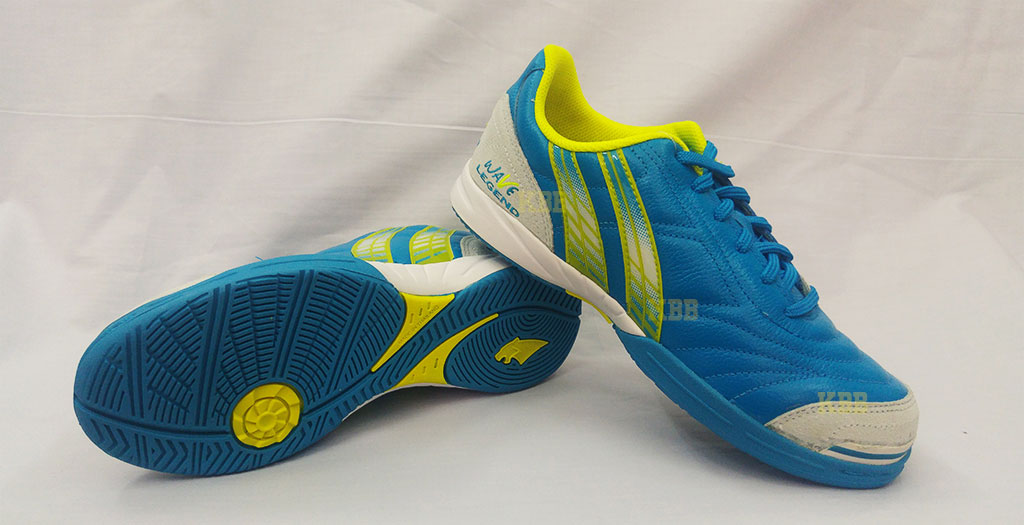 pan futsal shoes