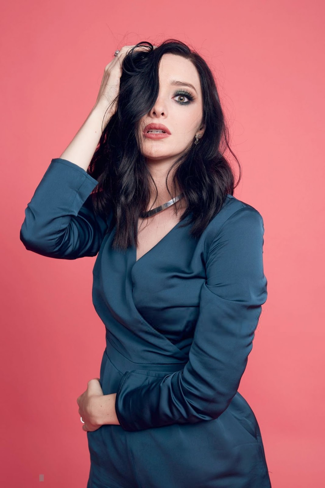 Emma Dumont – Photoshoot Powered by Pizza Hut at 2018 San Diego Comic Con