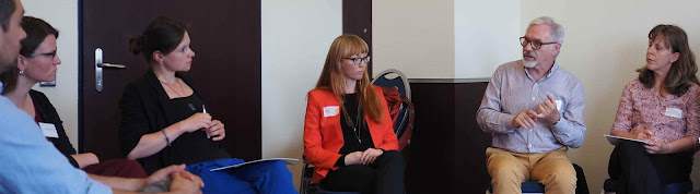 Katrin Gildemeister (3. von links, Projektleiterin "Perspektiven aufzeigen") moderierte den Expertenaustausch "Chancen und Grenzen des Ehrenamts in der Arbeitsmarktintegration von Menschen mit Migrationserfahrung" bei der IQ Fachtagung „Gemeinsam stark für Brandenburg – Integration in den Arbeitsmarkt gestalten“ am 13. Juni 2018 in Potsdam.Katrin Gildemeister (3. von links, Projektleiterin "Perspektiven aufzeigen") moderierte den Expertenaustausch "Chancen und Grenzen des Ehrenamts in der Arbeitsmarktintegration von Menschen mit Migrationserfahrung" bei der IQ Fachtagung „Gemeinsam stark für Brandenburg – Integration in den Arbeitsmarkt gestalten“ am 13. Juni 2018 in Potsdam. Foto: Alexander Leifels Katrin Gildemeister (3. von links, Projektleiterin "Perspektiven aufzeigen") moderierte den Expertenaustausch "Chancen und Grenzen des Ehrenamts in der Arbeitsmarktintegration von Menschen mit Migrationserfahrung" bei der IQ Fachtagung „Gemeinsam stark für Brandenburg – Integration in den Arbeitsmarkt gestalten“ am 13. Juni 2018 in Potsdam. Foto: Alexander Leifels
