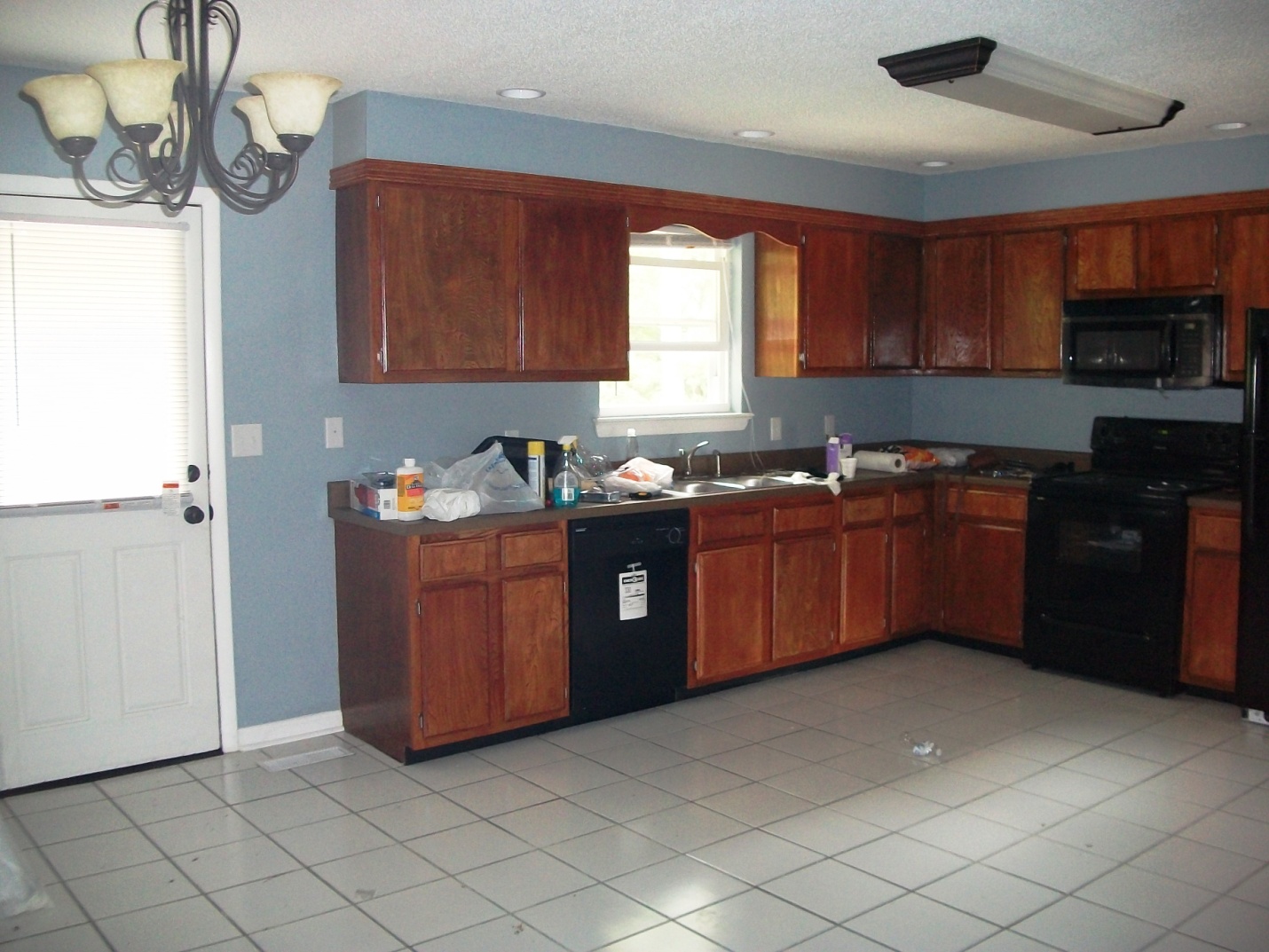 So The Cook Said More Kitchen Organization And I Wanted A Blue Kitchen To Add Some Red Accents Too However Did Not Love The Cabinets