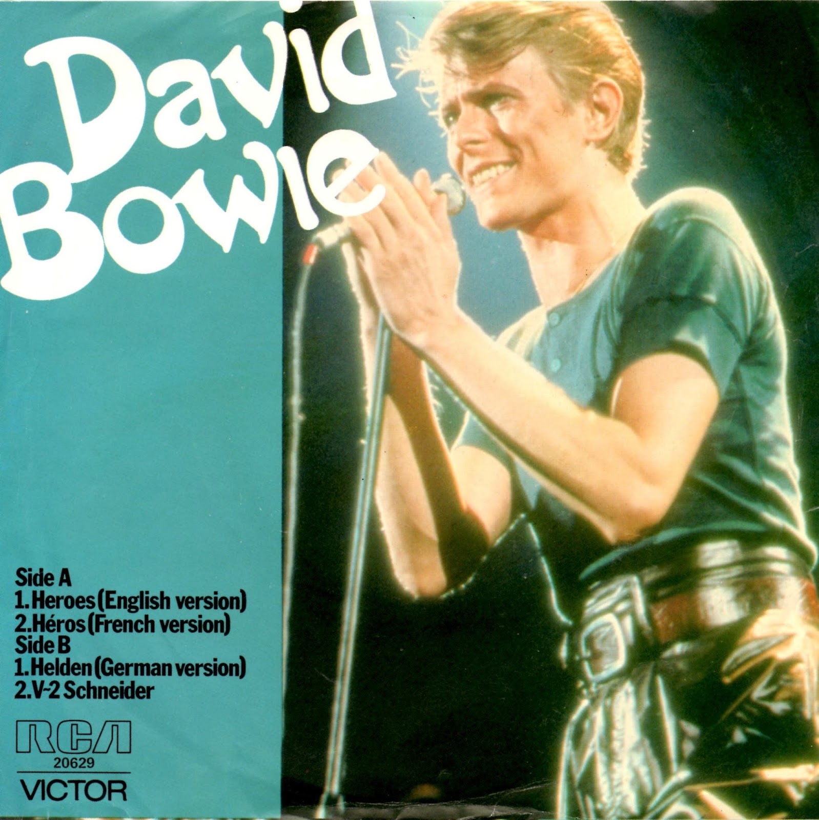 Песня герой на английском. David Bowie Heroes 1977. David Bowie альбом 1977 “Heroes”. Дэвид Боуи альбом Heroes. David Bowie Low 1977.