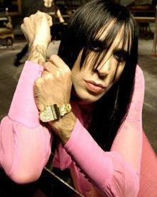 Mario Vaquerizo Foto de Mario Vaquerizo con cabello laciado