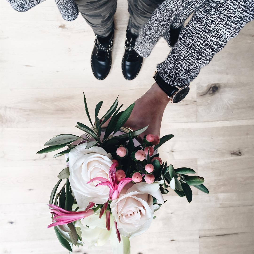 lifestyle blog, travel blog, thedailywonders birthday flowers