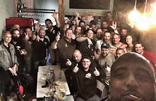 tous au resto tous au resto