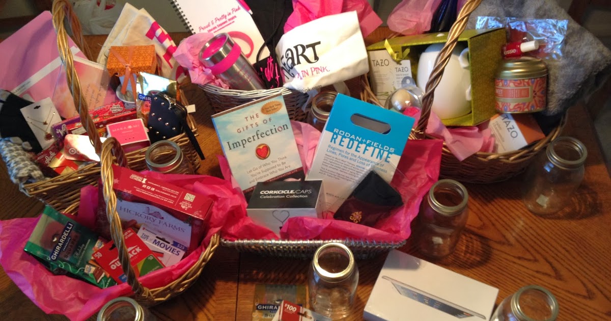 Writings in Pink: Holiday in Pink Raffle Items!!!