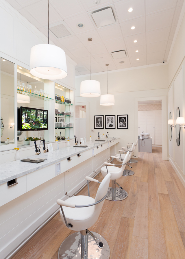 The Peak of Très Chic: Houston Drybar Giveaway!