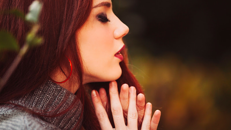 Model Portrait with Eyes Closed HD