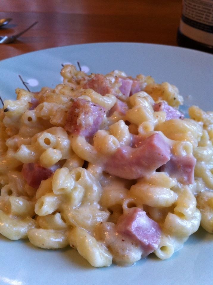 Berkshire Kitchen Macaroni and Cheese with Ham.