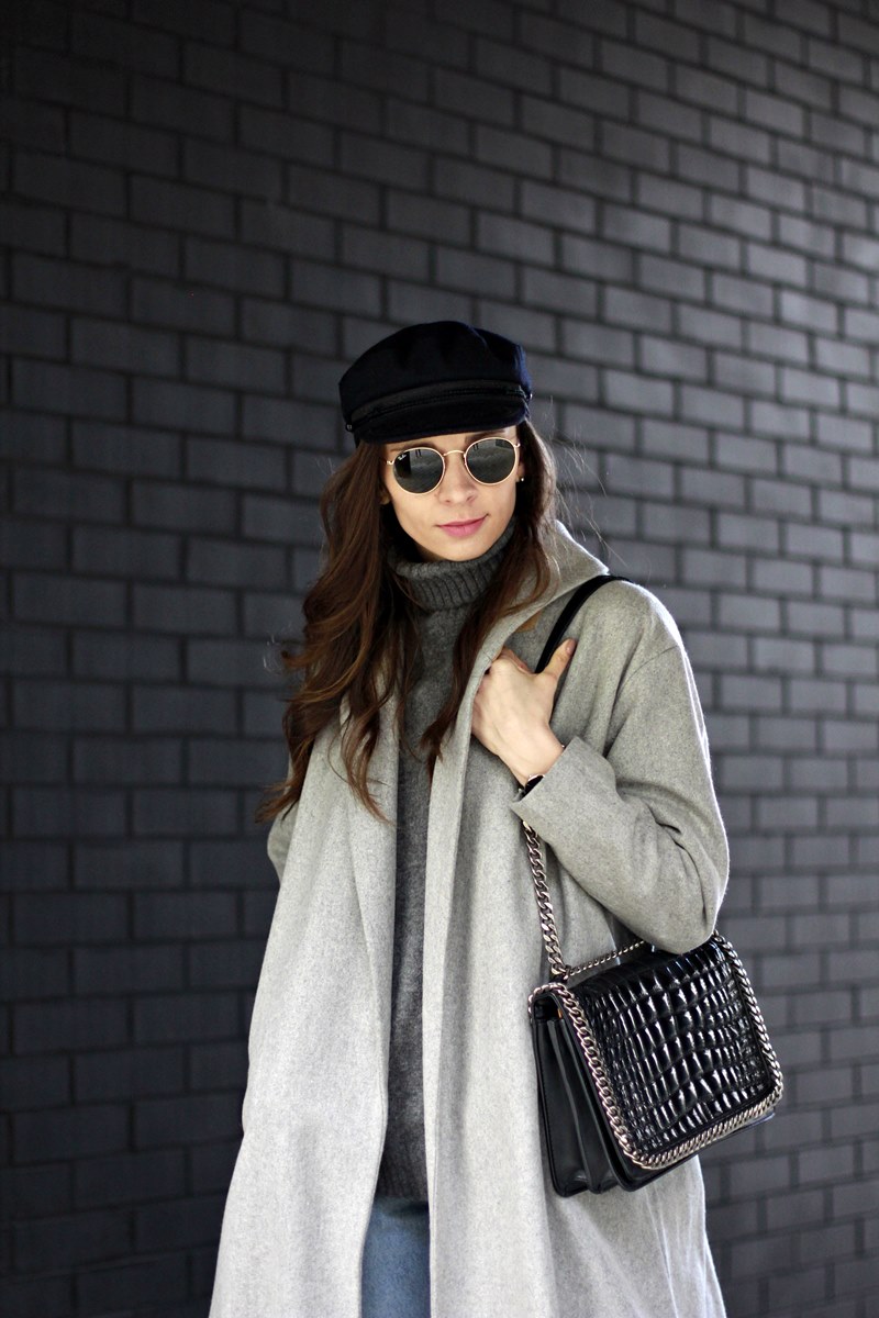 Szary oversize'owy płaszcz | DRESS SCANDINAVIAN Pernille Teisbaek