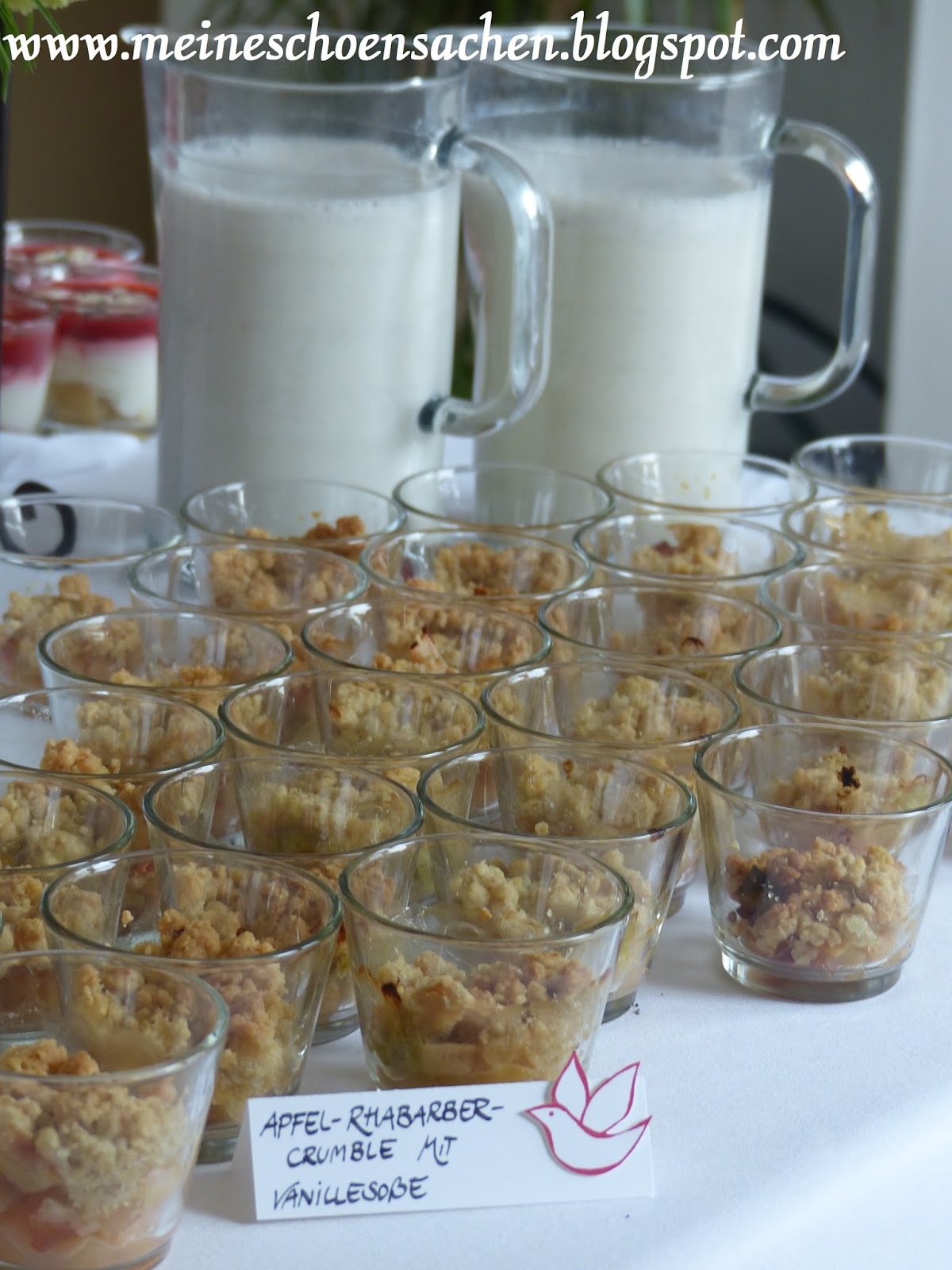 Meine Schönsachen: Nachtisch im Glas: Apfel-Rhabarber-Crumble