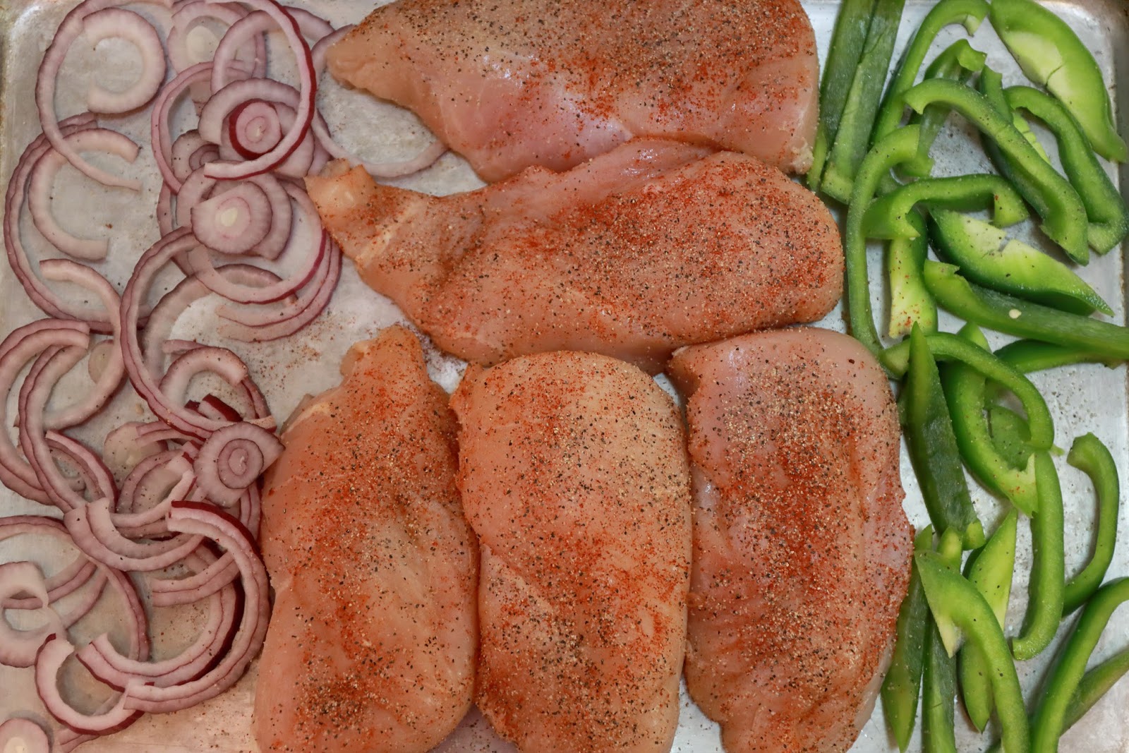 THE RUSTIC REDHEAD Quick,Easy, and Crowd Pleasing Fajitas!