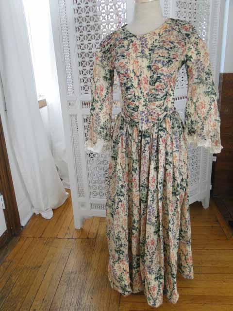 All The Pretty Dresses: Colorful 1840's Summer Dress