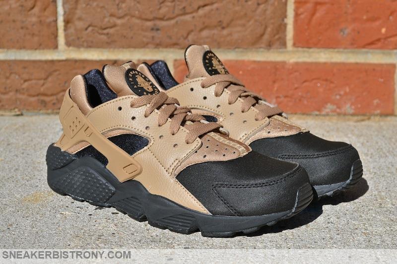 SNEAKER BISTRO Streetwear Served w| Class: Nike Air NIKE AIR HUARACHE RUN PRM BLACKDESERT CAMO DESERT CAMO