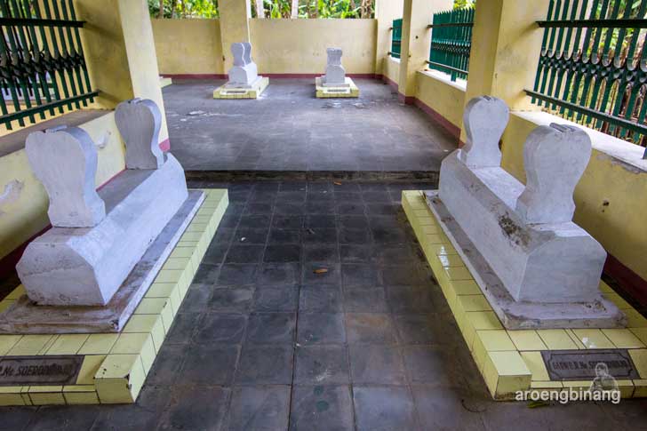 makam aroeng binang kebejen kebumen