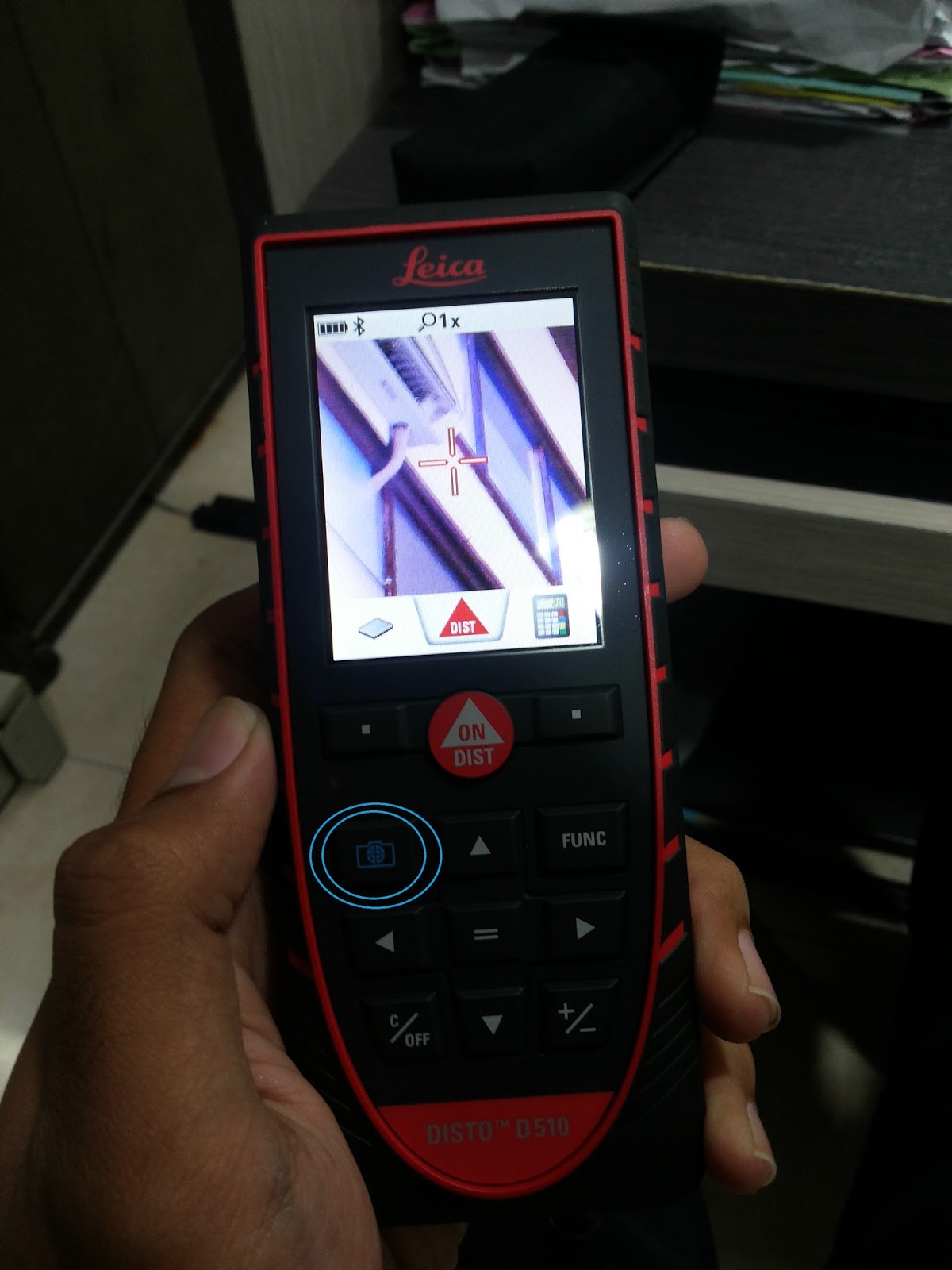 Mengukur Jarak dengan Distometer (Leica D510) ~ Air Itu Mengalir