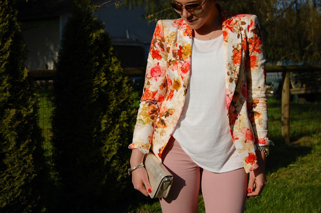 Floral Zara blazer, Topshop shirt, pink J Brand 811 skinny jeans and a Coach Legacy clutch