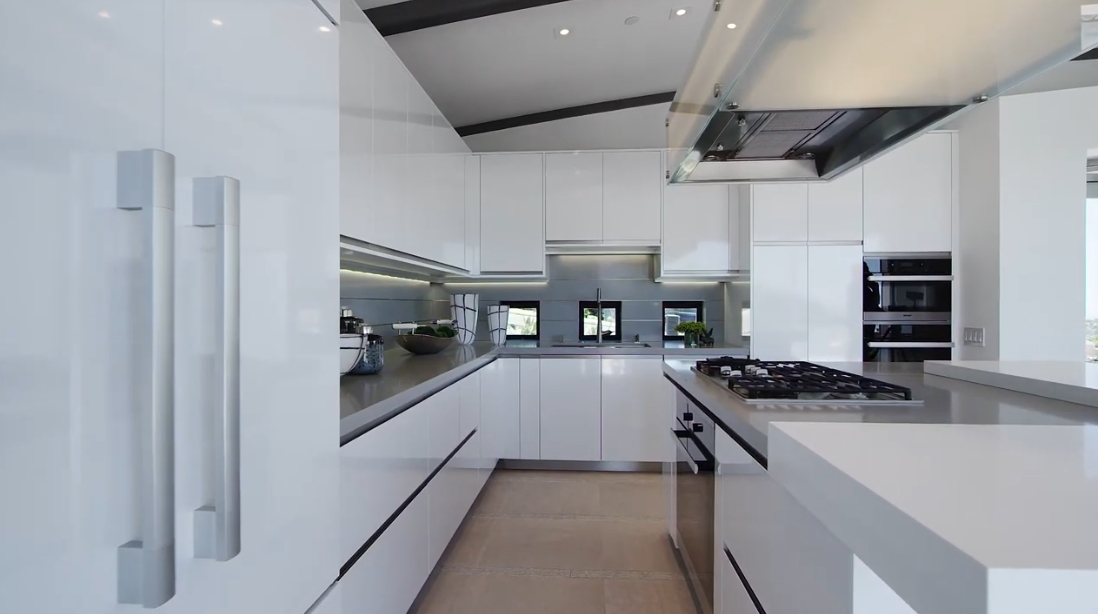 31 Photos vs. 2570 Park Ave - Luxury Home & Interior Design Video Tour 31 Photos vs. 2570 Park Ave - Luxury Home & Interior Design Video Tour