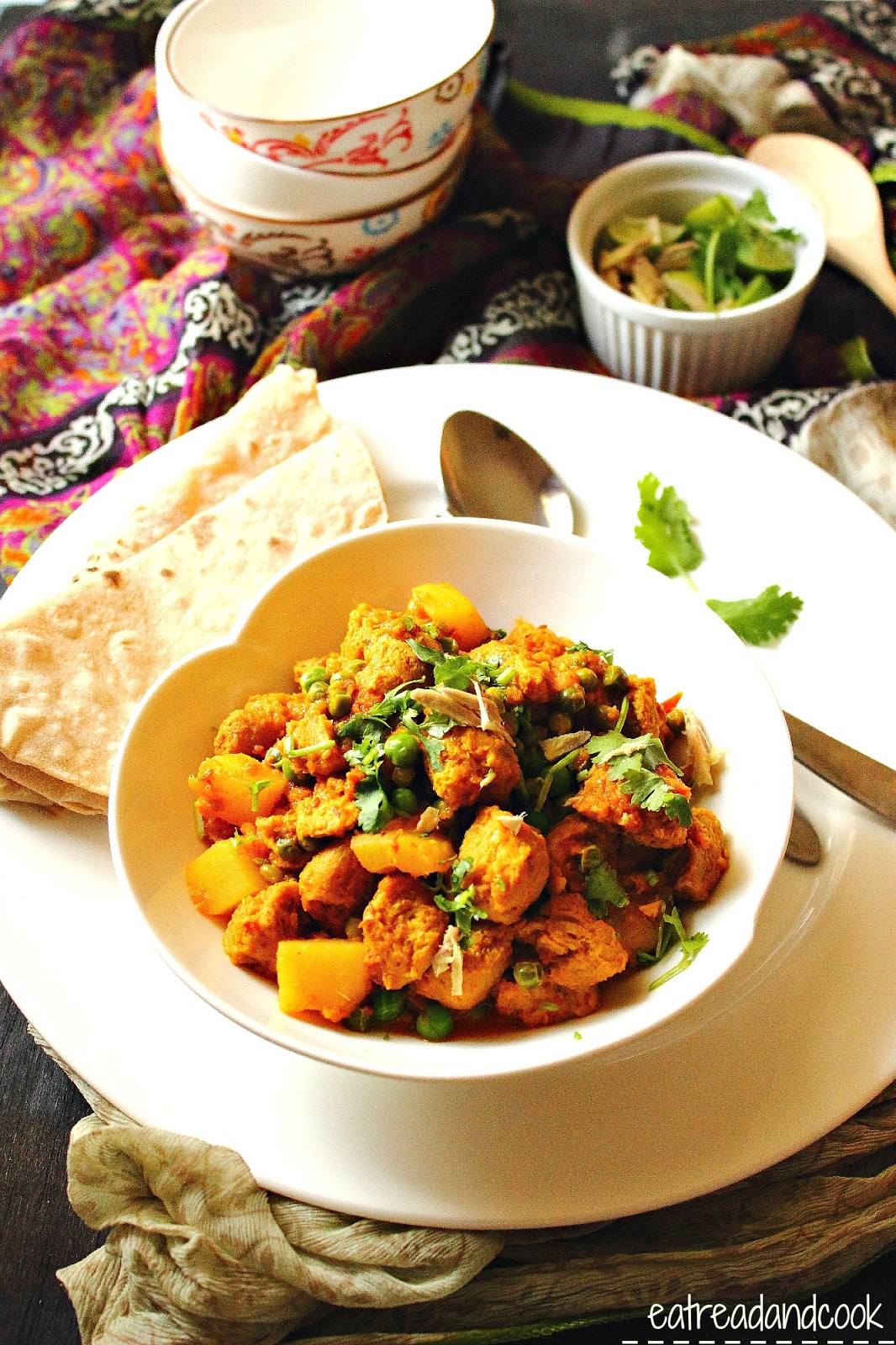 Soya Bean er Torkari / Indian Soya Chunk Curry