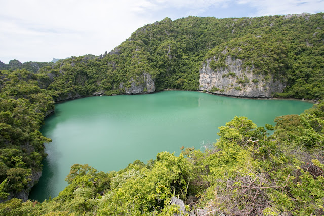 Lago Thale Nai-Angthong national park