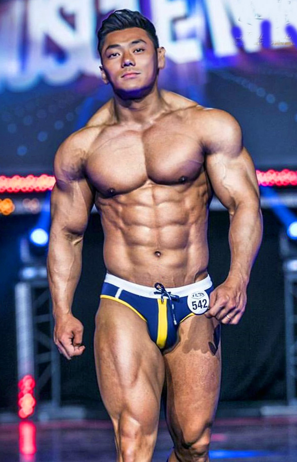 Cocky Bodybuilder