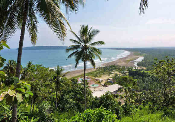 Pantai Lembah Putri Pangandaran, Keindahan Yang Terlupakan 2 Laut Lepas dari atas Pantai Lembah Putri