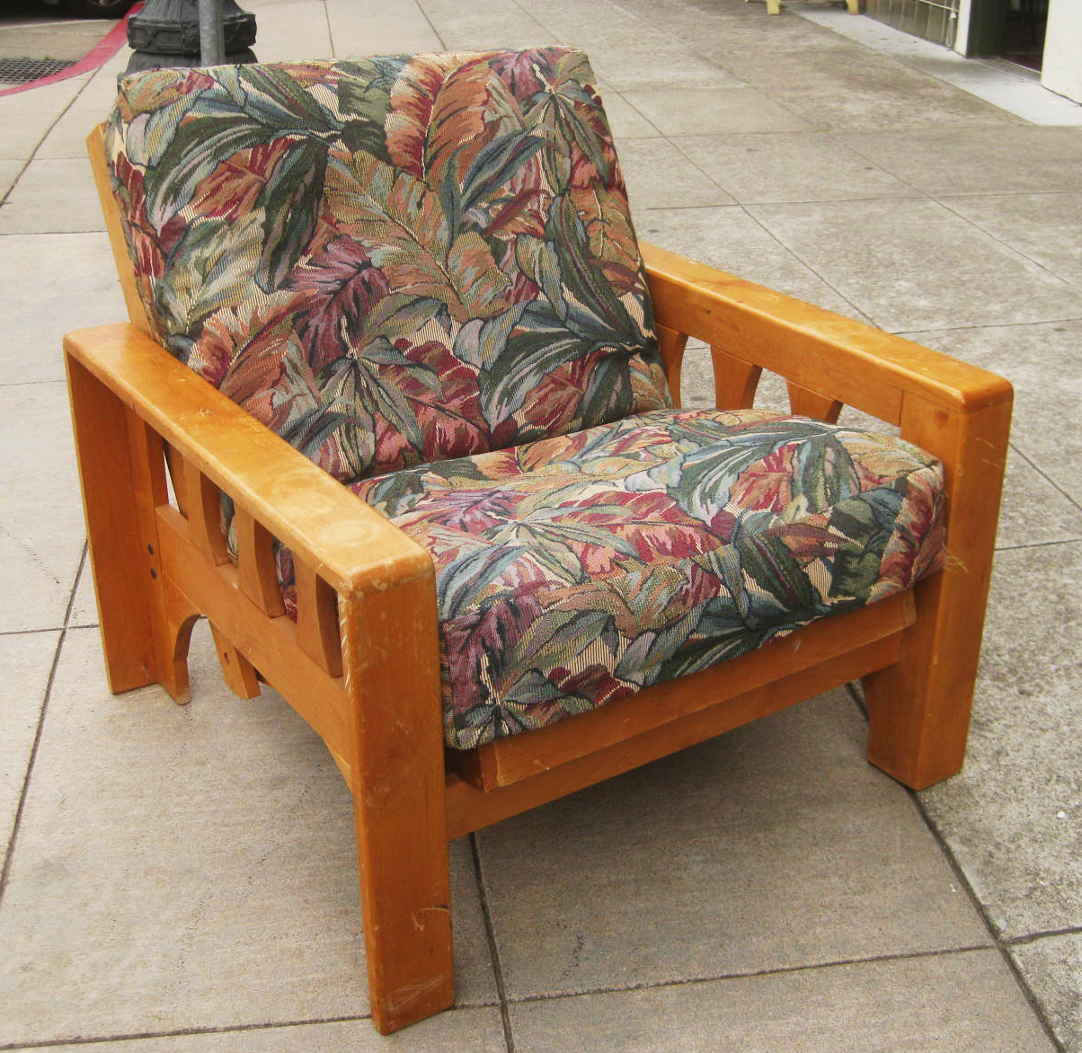 UHURU FURNITURE & COLLECTIBLES: March 2013