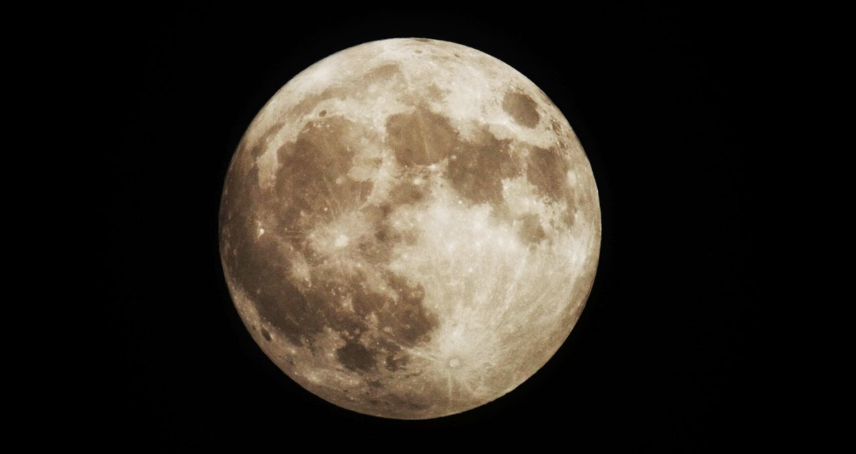 6 больших лун. Луна. Большая Луна. Суперлуние. Фото Луны.