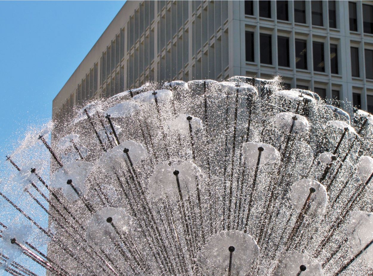 Houston in Pics Sunblessed Dandelion Fountain on Allen Parkway
